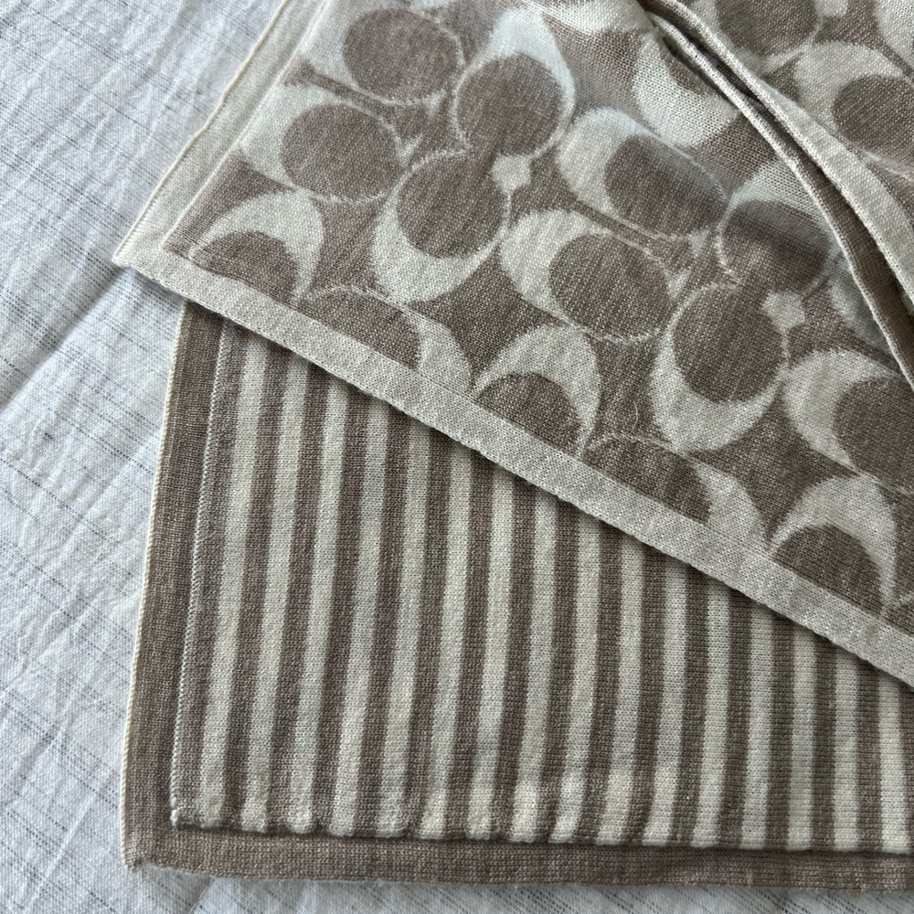 Coach Signature C Logo Scarf - Picture 2 of 3